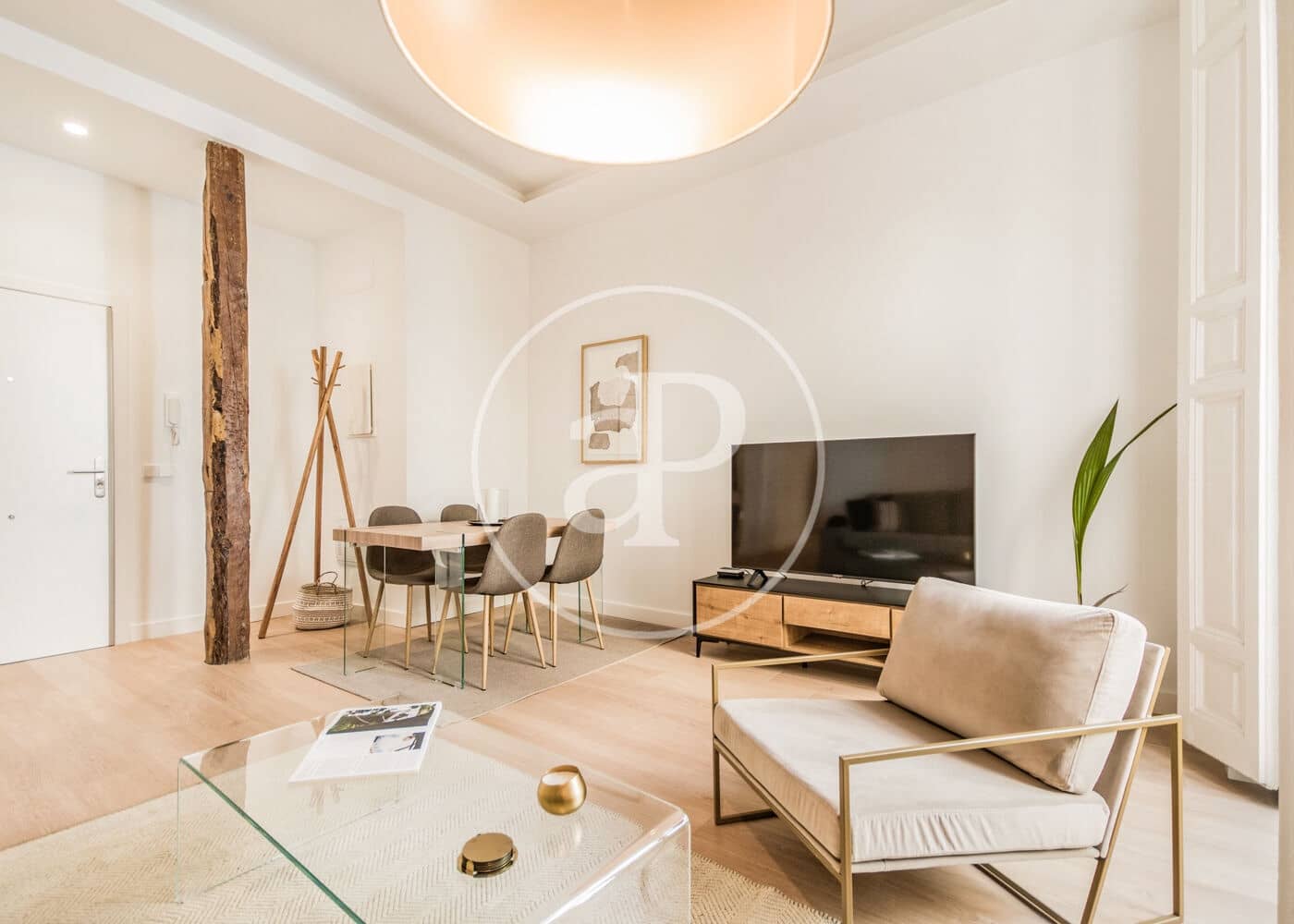 2 soverom Leilighet til leie i Madrid by - € 3 800 (Ref: 8726396)