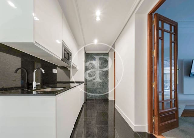 1 quarto Apartamento para arrendar em Sol, Madrid cidade - 2 215 € (Ref: 8726402)