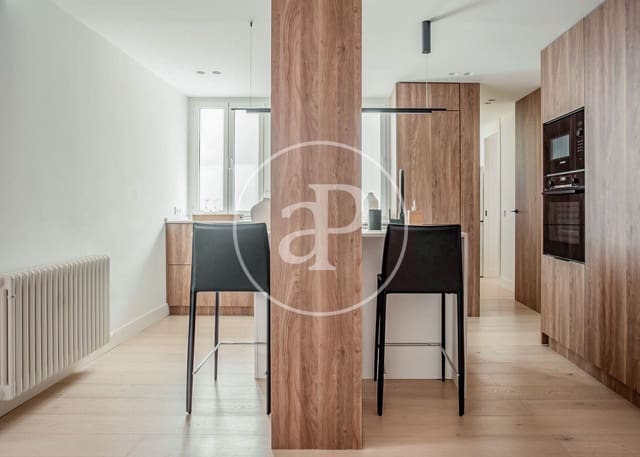 Appartement de 3 chambres à louer à Goya, Madrid ville - 6 500 € (Ref: 8726409)