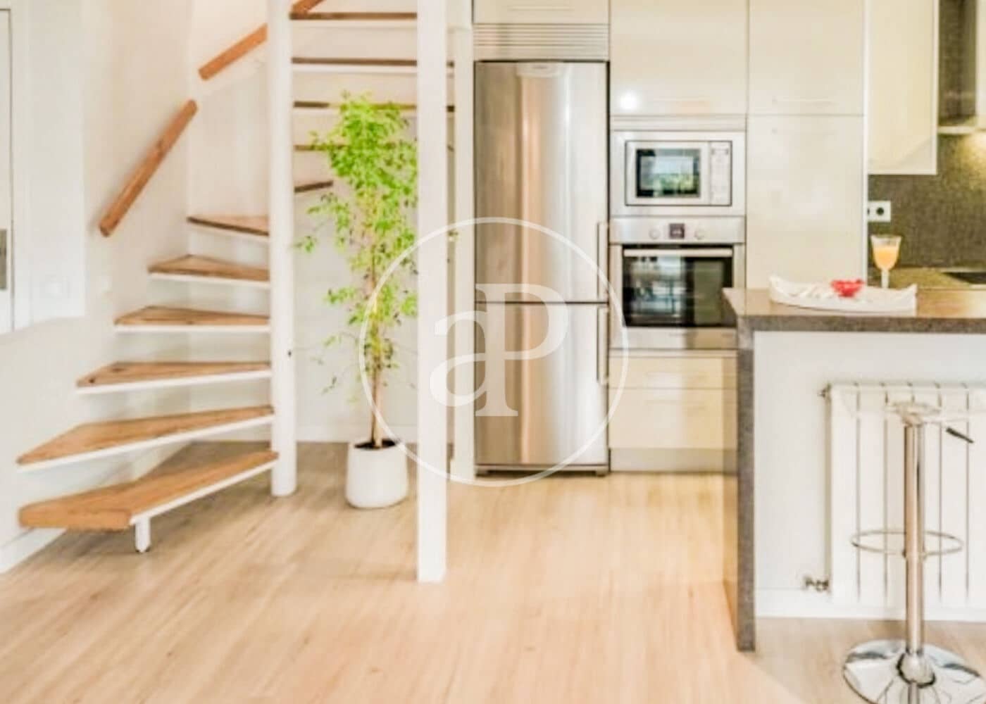 3 soveværelse Lejlighed til leje i Madrid by - € 3.250 (Ref: 8726412)