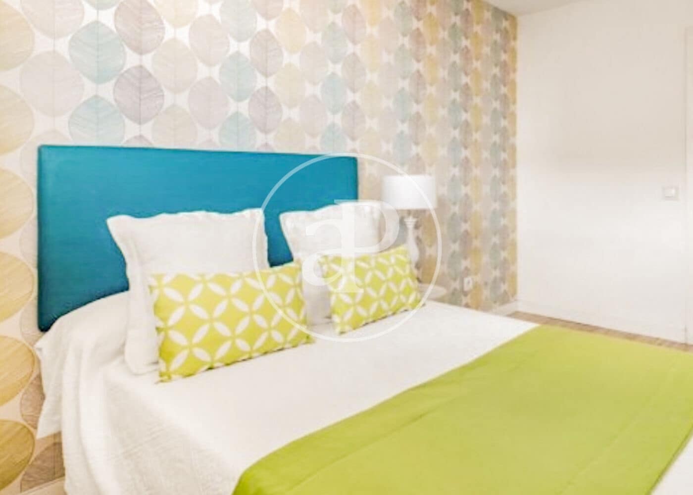 3 soveværelse Lejlighed til leje i Madrid by - € 3.250 (Ref: 8726412)