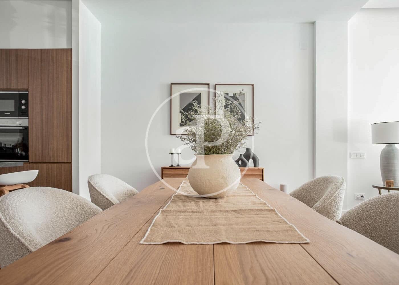 3 slaapkamer Appartement te huur in Madrid stad - € 7.300 (Ref: 8726413)