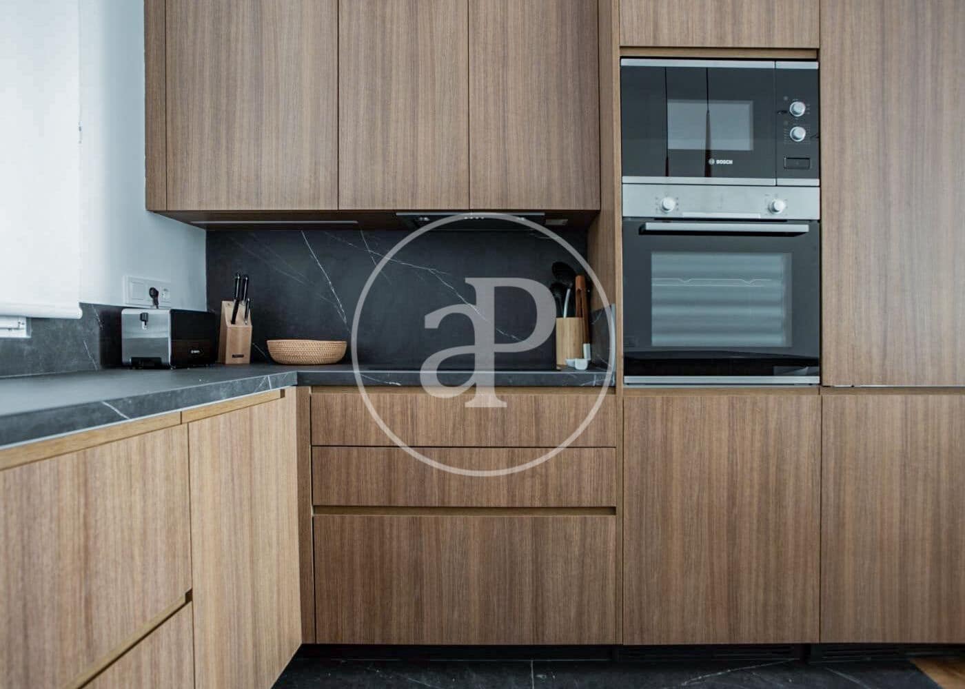 3 slaapkamer Appartement te huur in Madrid stad - € 7.300 (Ref: 8726413)