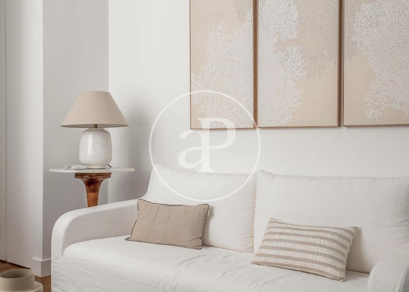 3 slaapkamer Appartement te huur in Madrid stad - € 7.300 (Ref: 8726413)