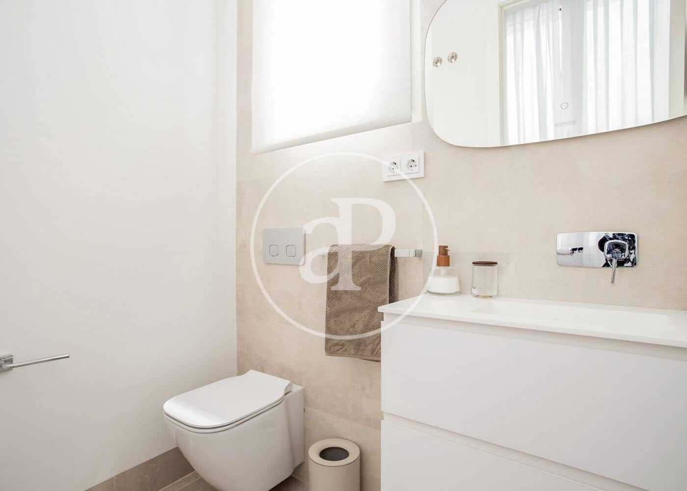 3 slaapkamer Appartement te huur in Madrid stad - € 7.300 (Ref: 8726413)