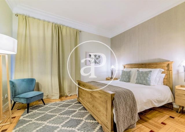 6 soveværelse Lejlighed til leje i Argüelles, Madrid by - € 14.000 (Ref: 8726415)