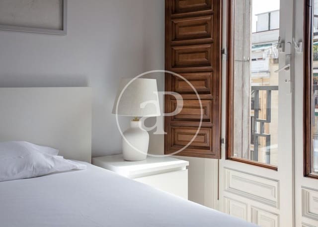 3 soveværelse Lejlighed til leje i Palacio, Madrid by - € 4.000 (Ref: 8726418)