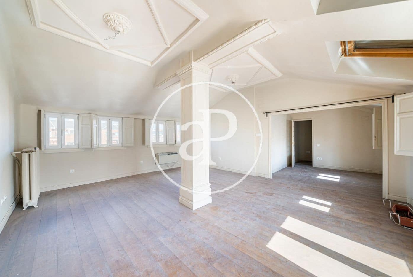 5 soveværelse Lejlighed til leje i Madrid by - € 15.000 (Ref: 8726419)