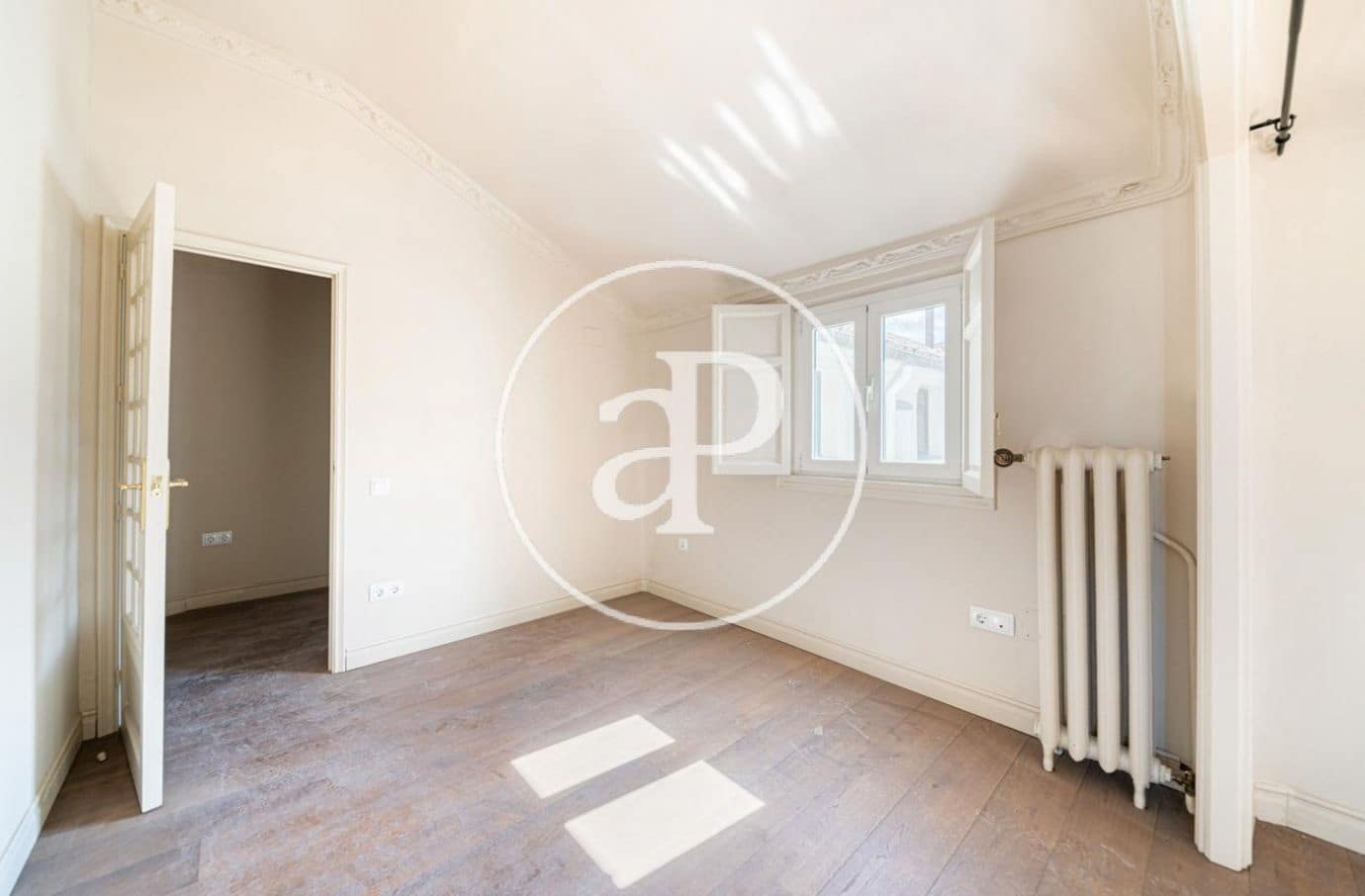 5 soveværelse Lejlighed til leje i Madrid by - € 15.000 (Ref: 8726419)