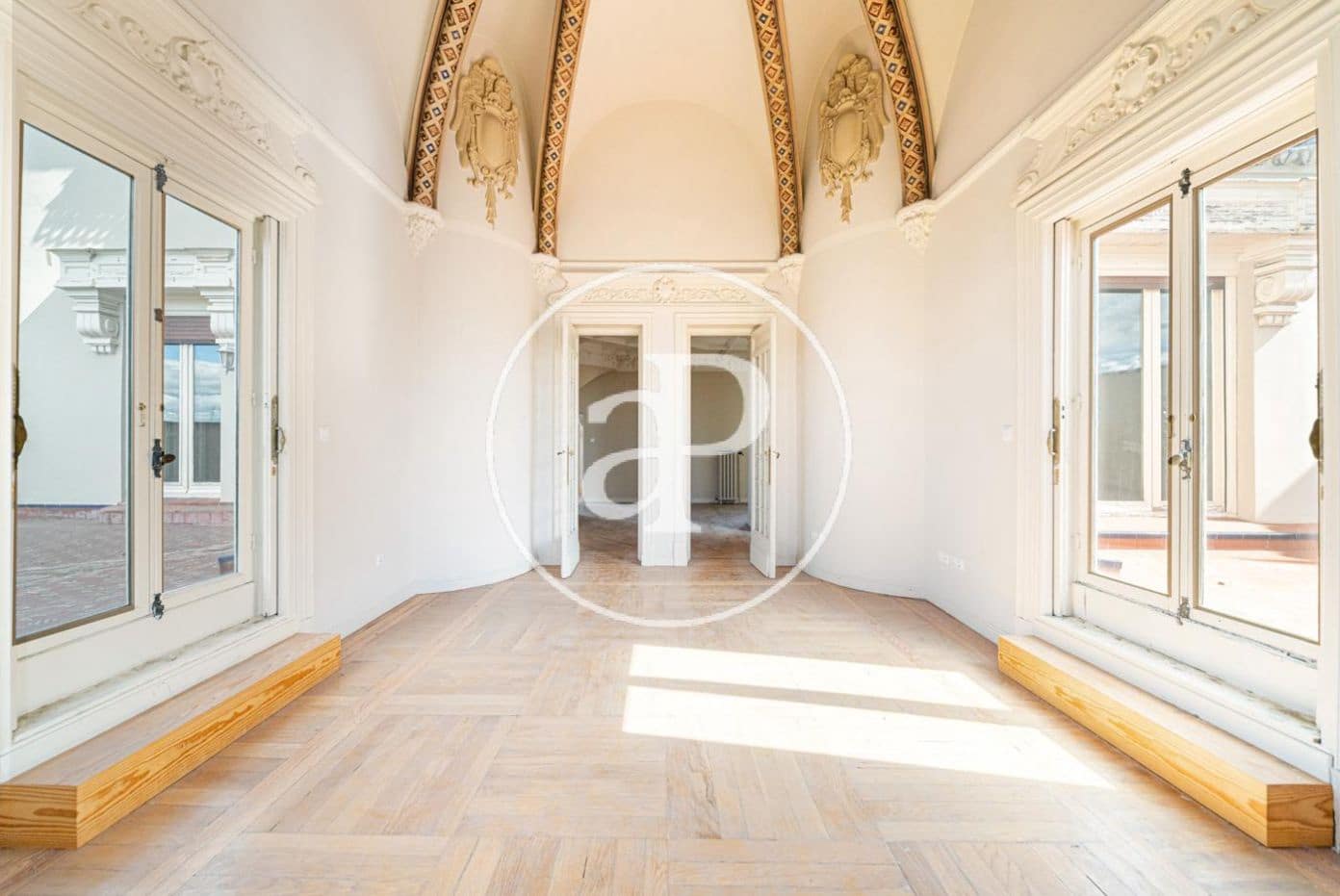 5 soveværelse Lejlighed til leje i Madrid by - € 15.000 (Ref: 8726419)