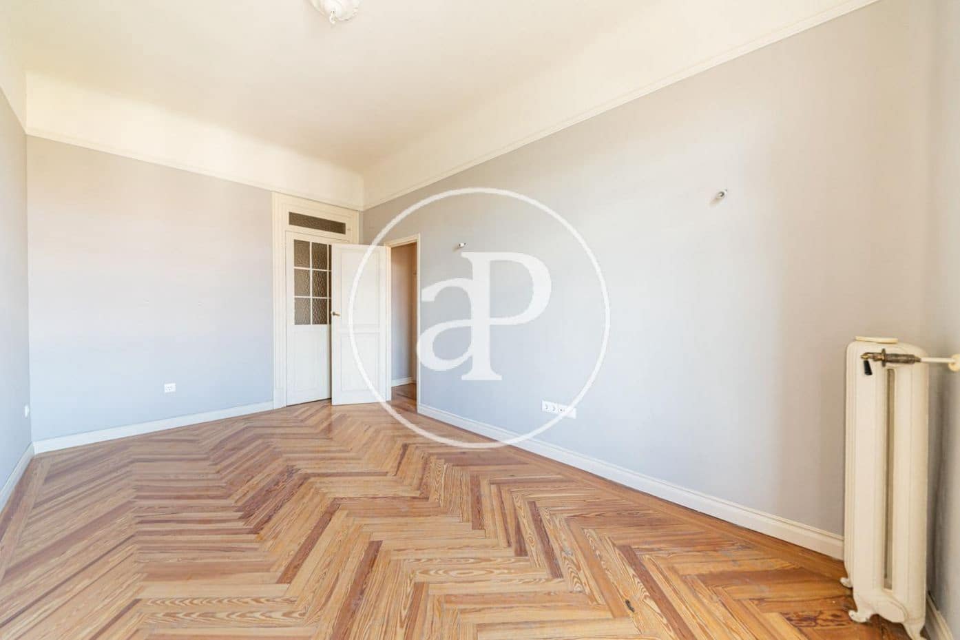 5 soveværelse Lejlighed til leje i Madrid by - € 15.000 (Ref: 8726419)