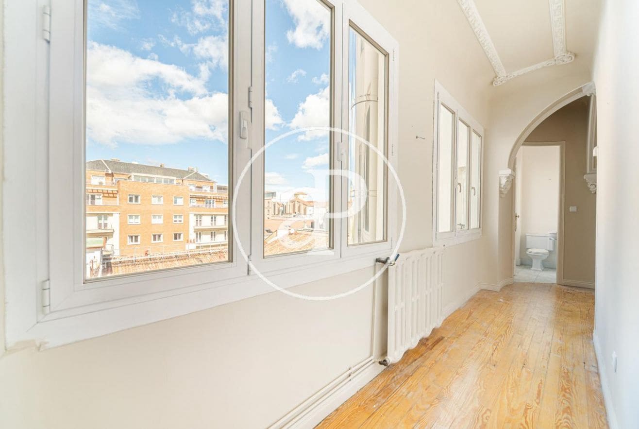 5 soveværelse Lejlighed til leje i Madrid by - € 15.000 (Ref: 8726419)