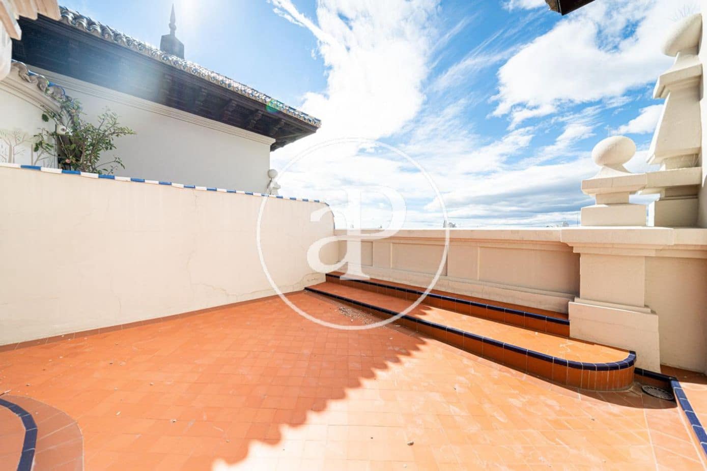 5 soveværelse Lejlighed til leje i Madrid by - € 15.000 (Ref: 8726419)