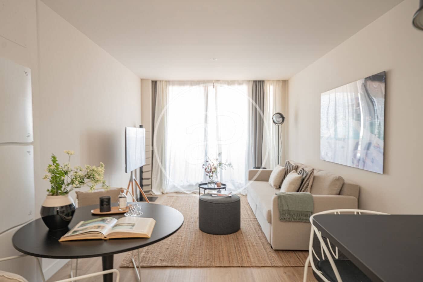 1 soverom Leilighet til leie i Madrid by med svømmebasseng - € 2 300 (Ref: 8726420)