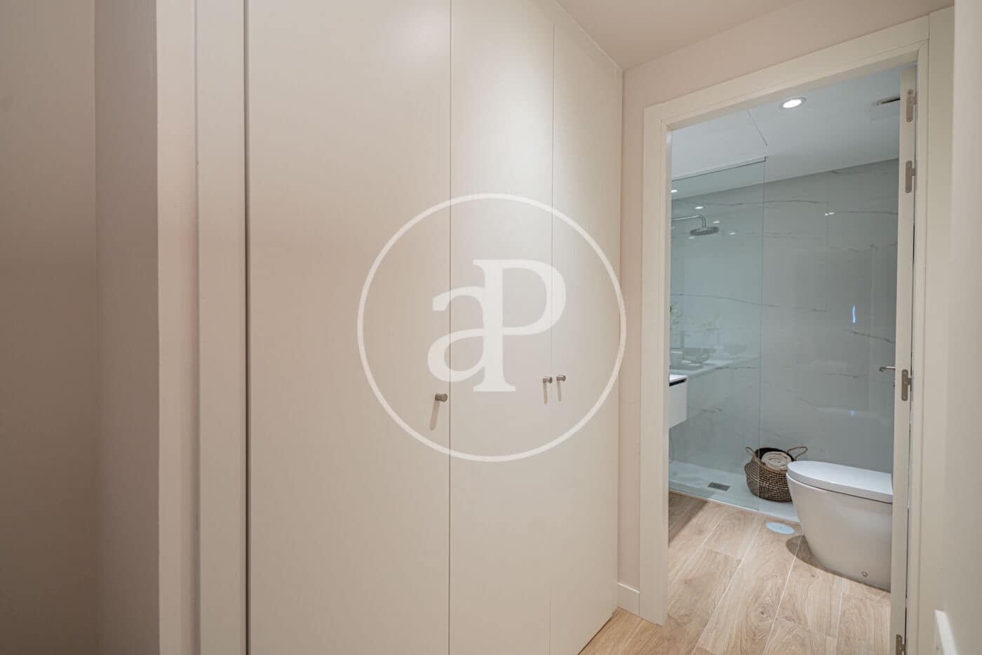 1 soverom Leilighet til leie i Madrid by med svømmebasseng - € 2 300 (Ref: 8726420)