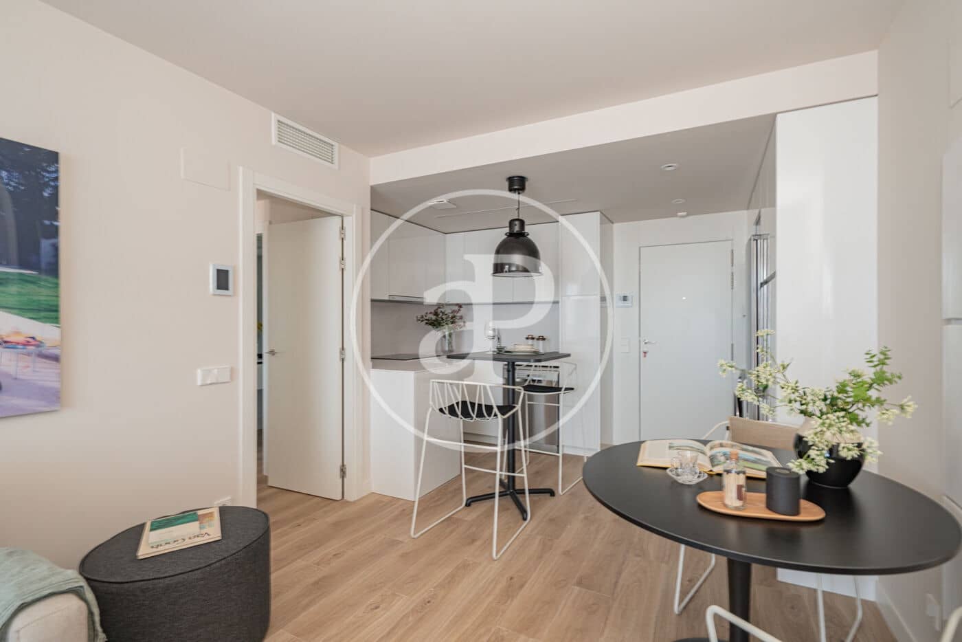 1 soverom Leilighet til leie i Madrid by med svømmebasseng - € 2 300 (Ref: 8726420)