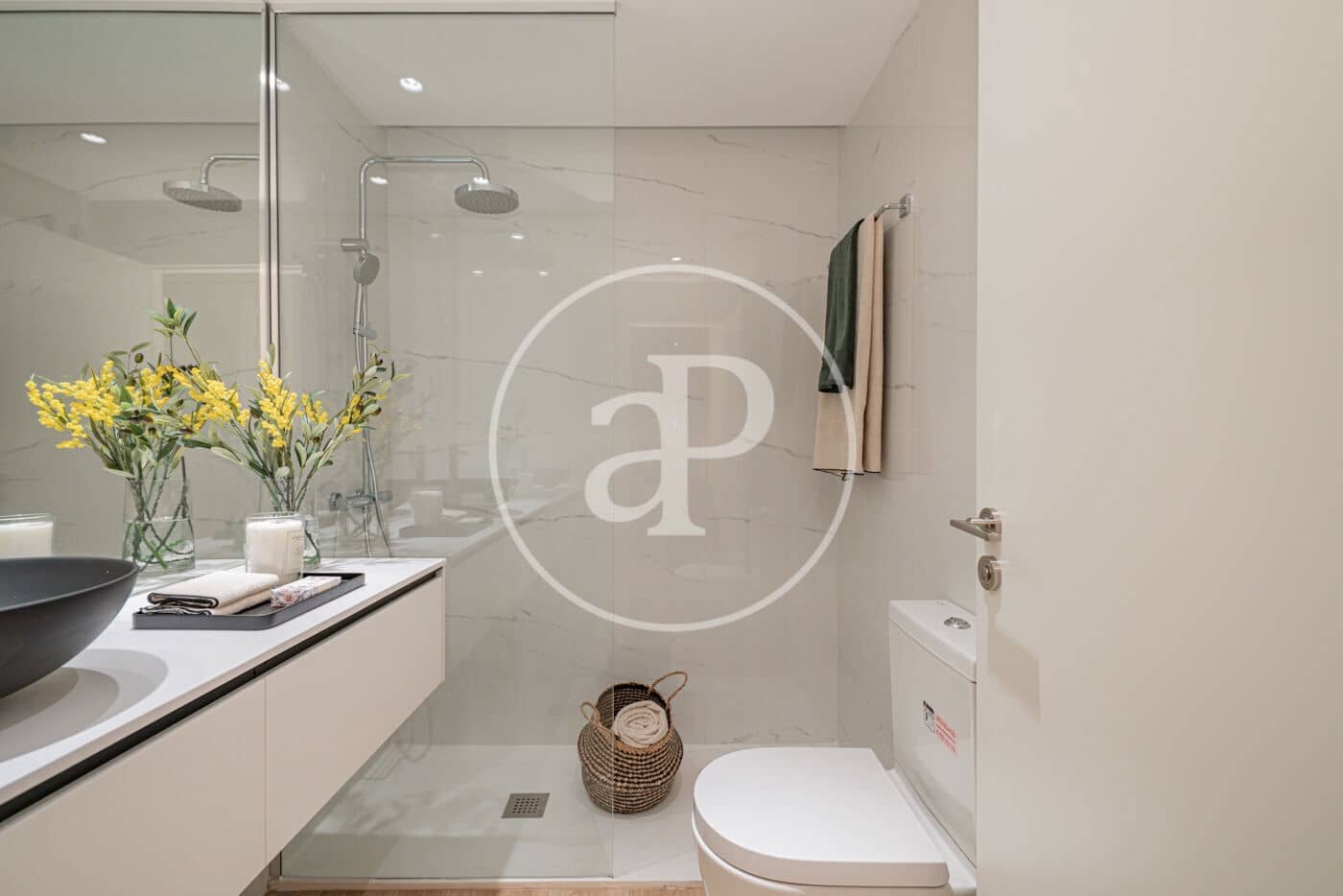 1 soverom Leilighet til leie i Madrid by med svømmebasseng - € 2 300 (Ref: 8726420)