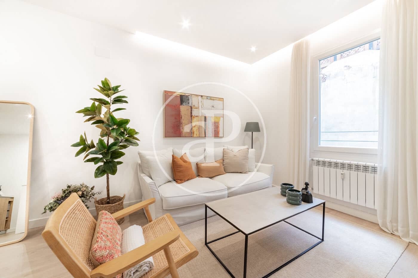 2 bedroom Apartment for rent in Madrid city - € 4,000 (Ref: 8726421)