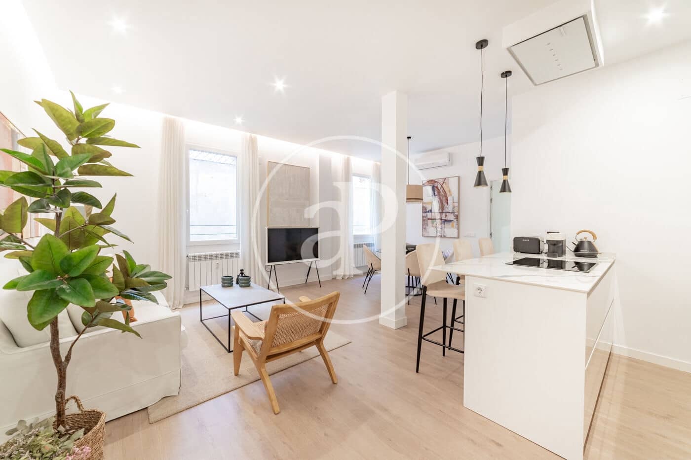 2 bedroom Apartment for rent in Madrid city - € 4,000 (Ref: 8726421)