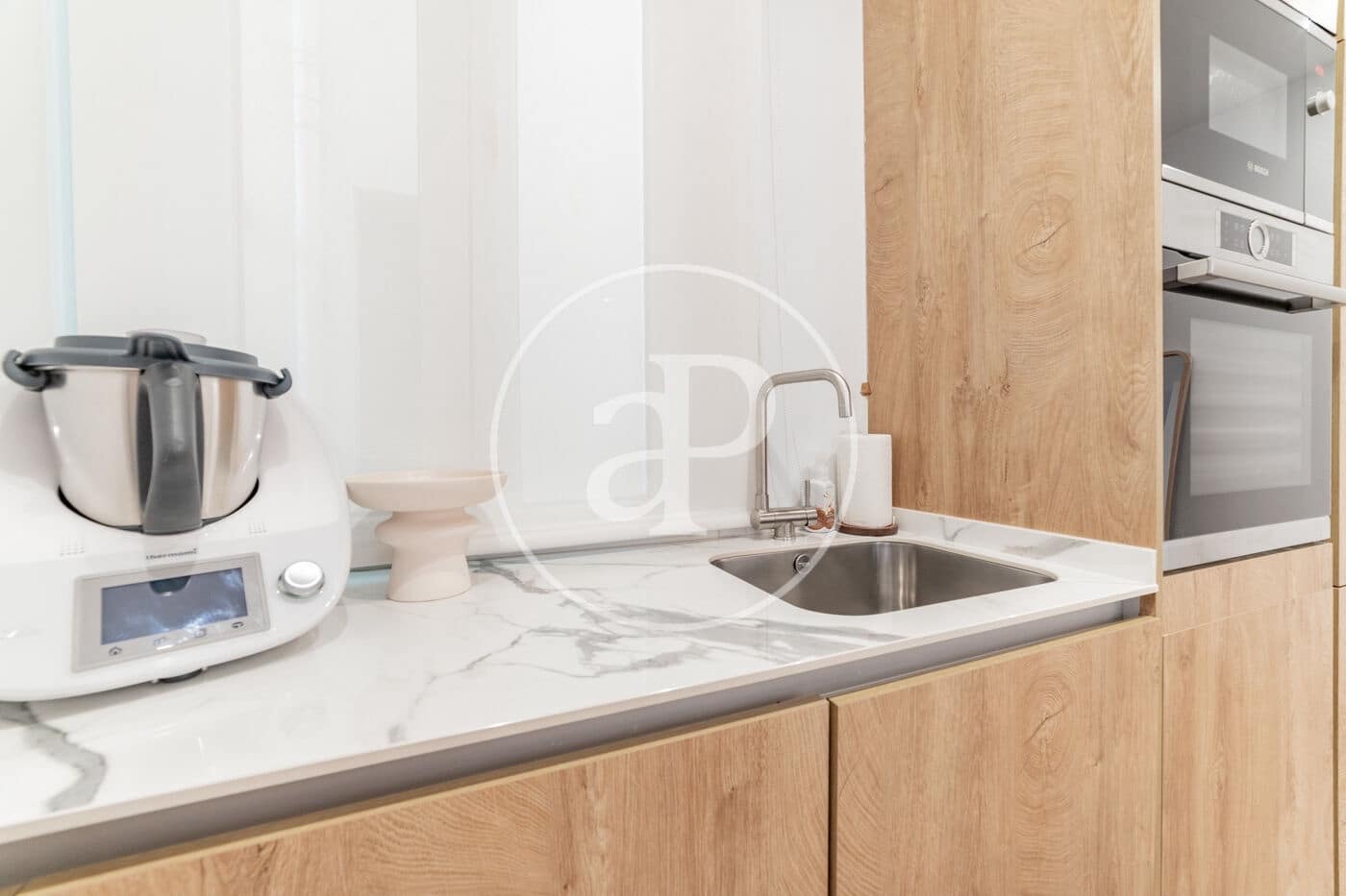 2 bedroom Apartment for rent in Madrid city - € 4,000 (Ref: 8726421)