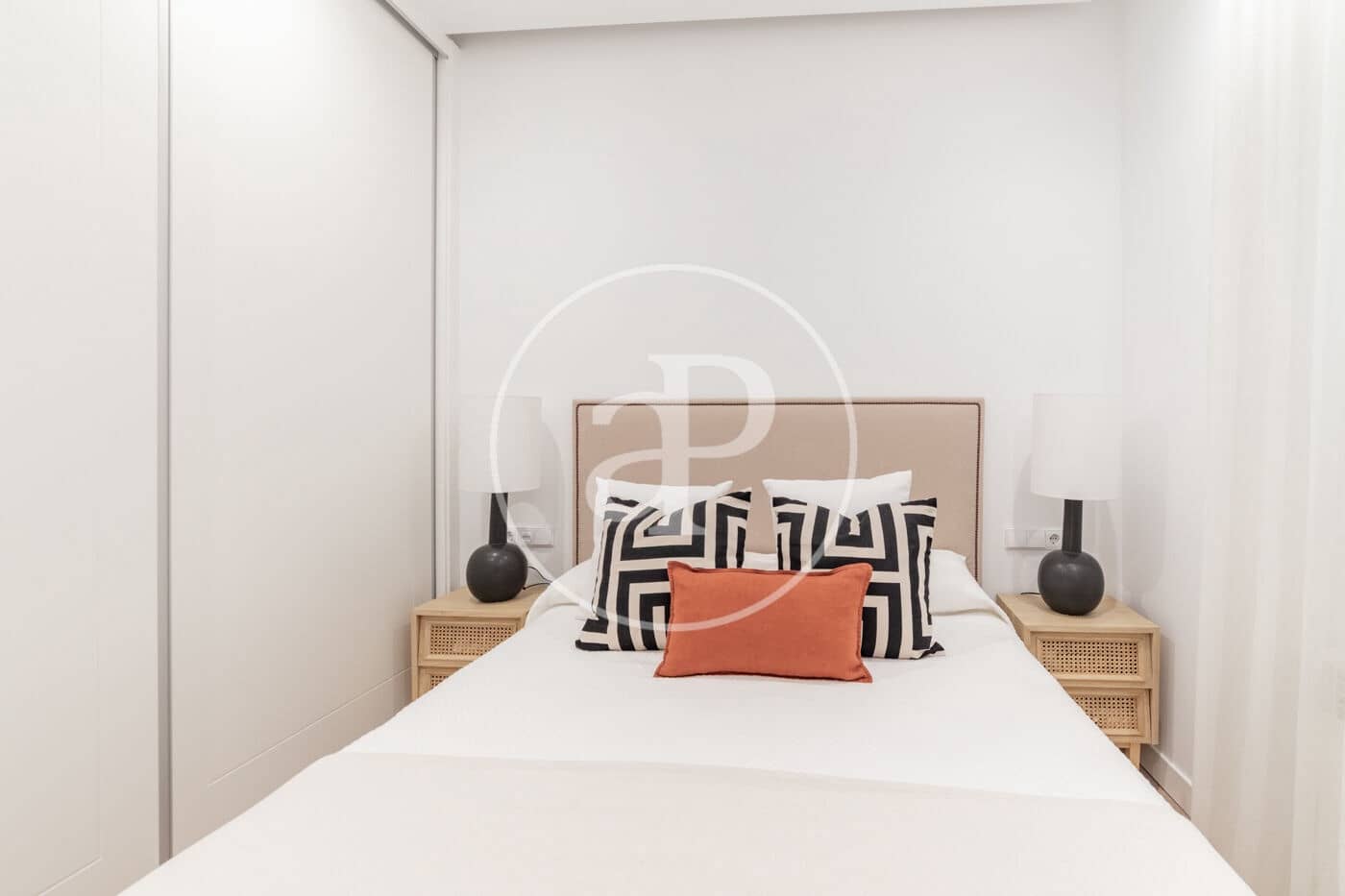 2 bedroom Apartment for rent in Madrid city - € 4,000 (Ref: 8726421)