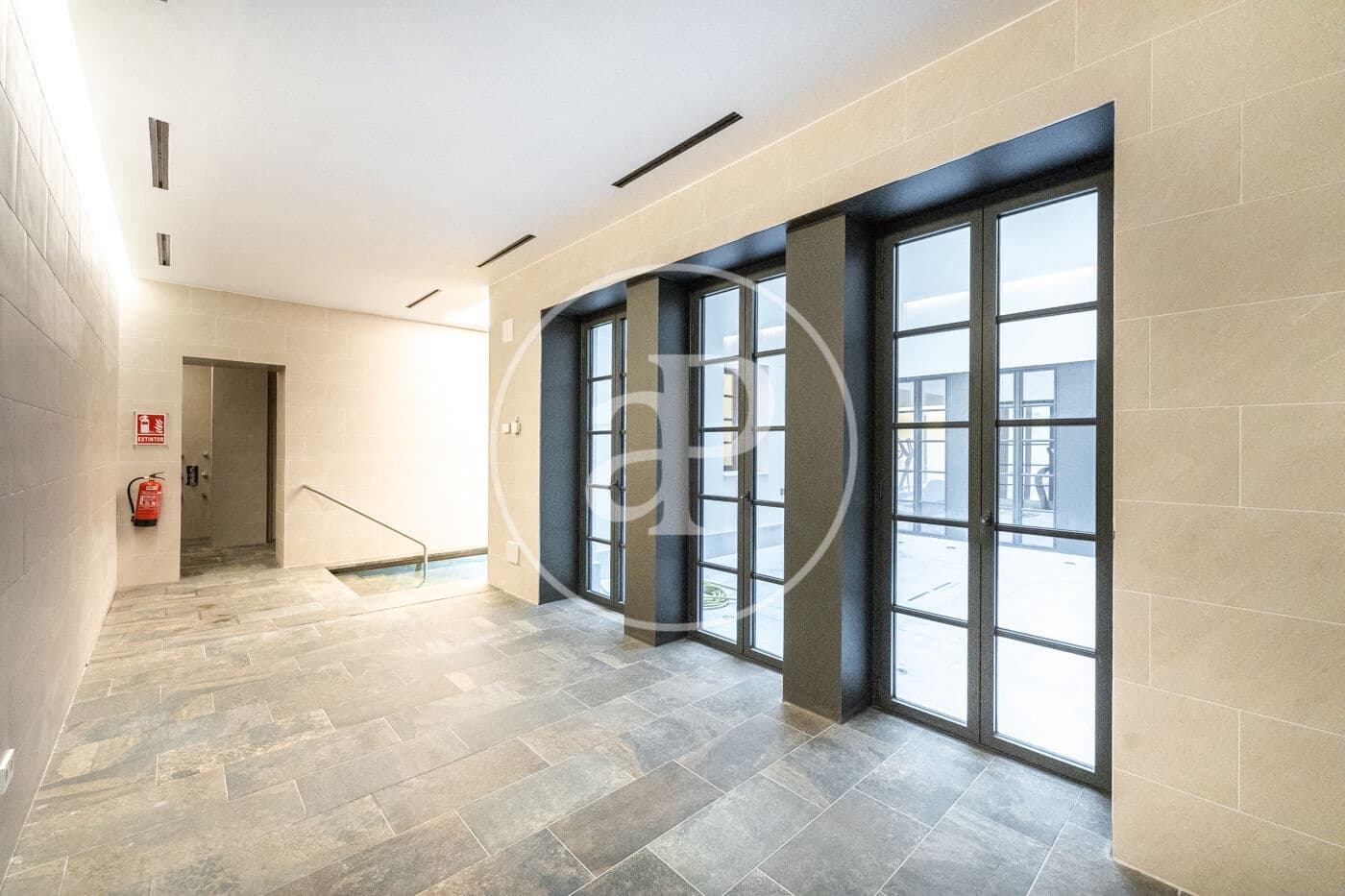 2 bedroom Apartment for rent in Madrid city with pool - € 3,400 (Ref: 8726424)