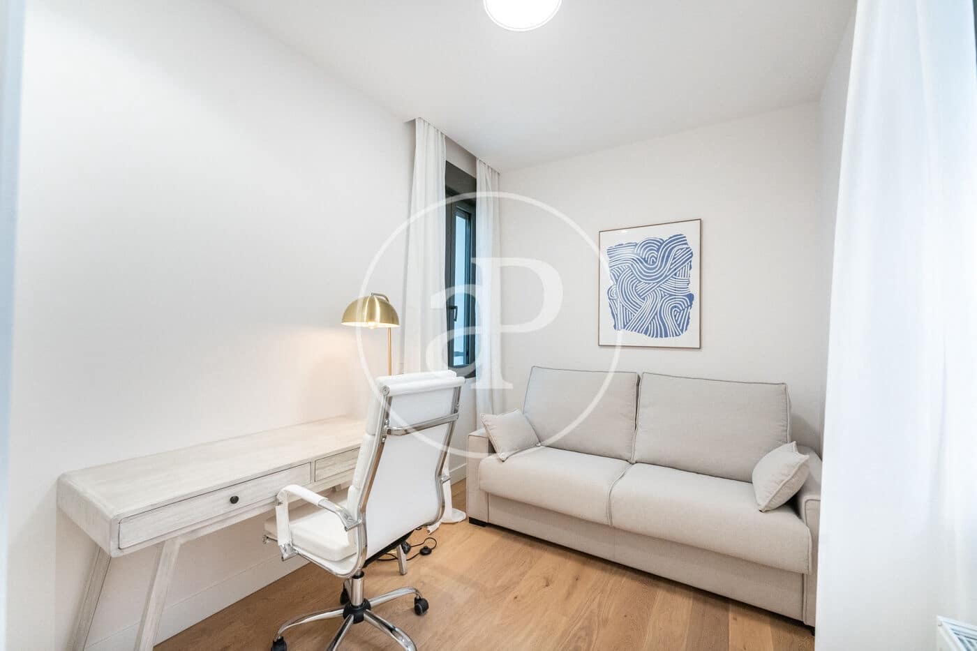 2 bedroom Apartment for rent in Madrid city with pool - € 3,400 (Ref: 8726424)