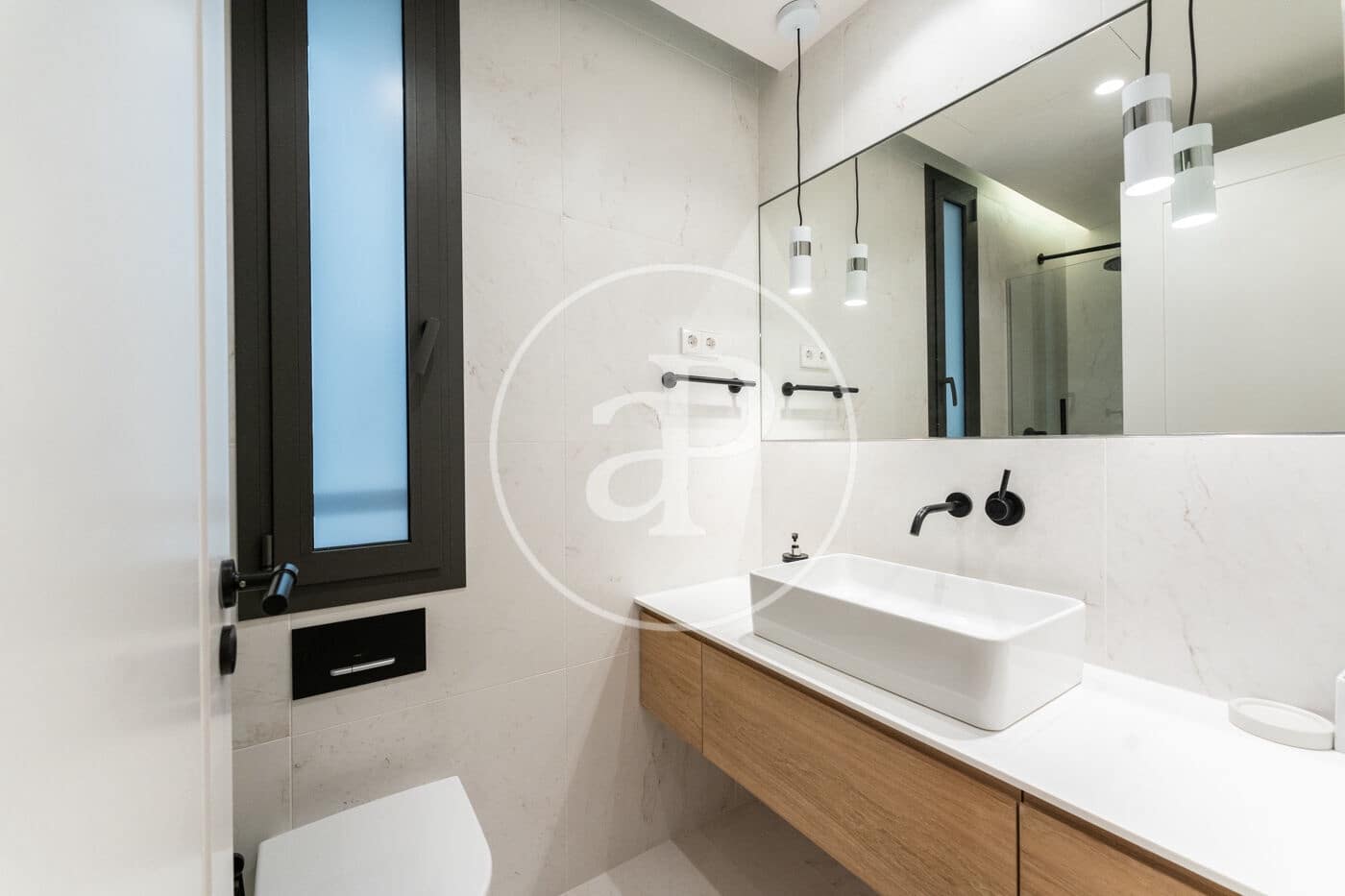 2 bedroom Apartment for rent in Madrid city with pool - € 3,400 (Ref: 8726424)
