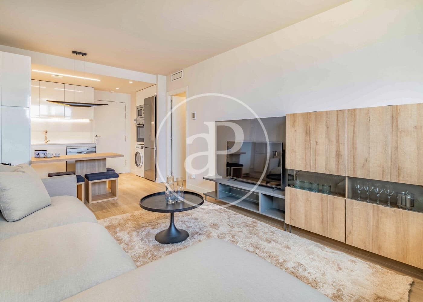 Appartement de 1 chambre à louer à Madrid ville avec piscine - 2 250 € (Ref: 8726425)