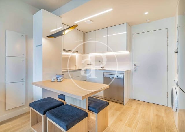 1 soveværelse Lejlighed til leje i Valdeacederas, Madrid by med swimmingpool - € 2.250 (Ref: 8726425)