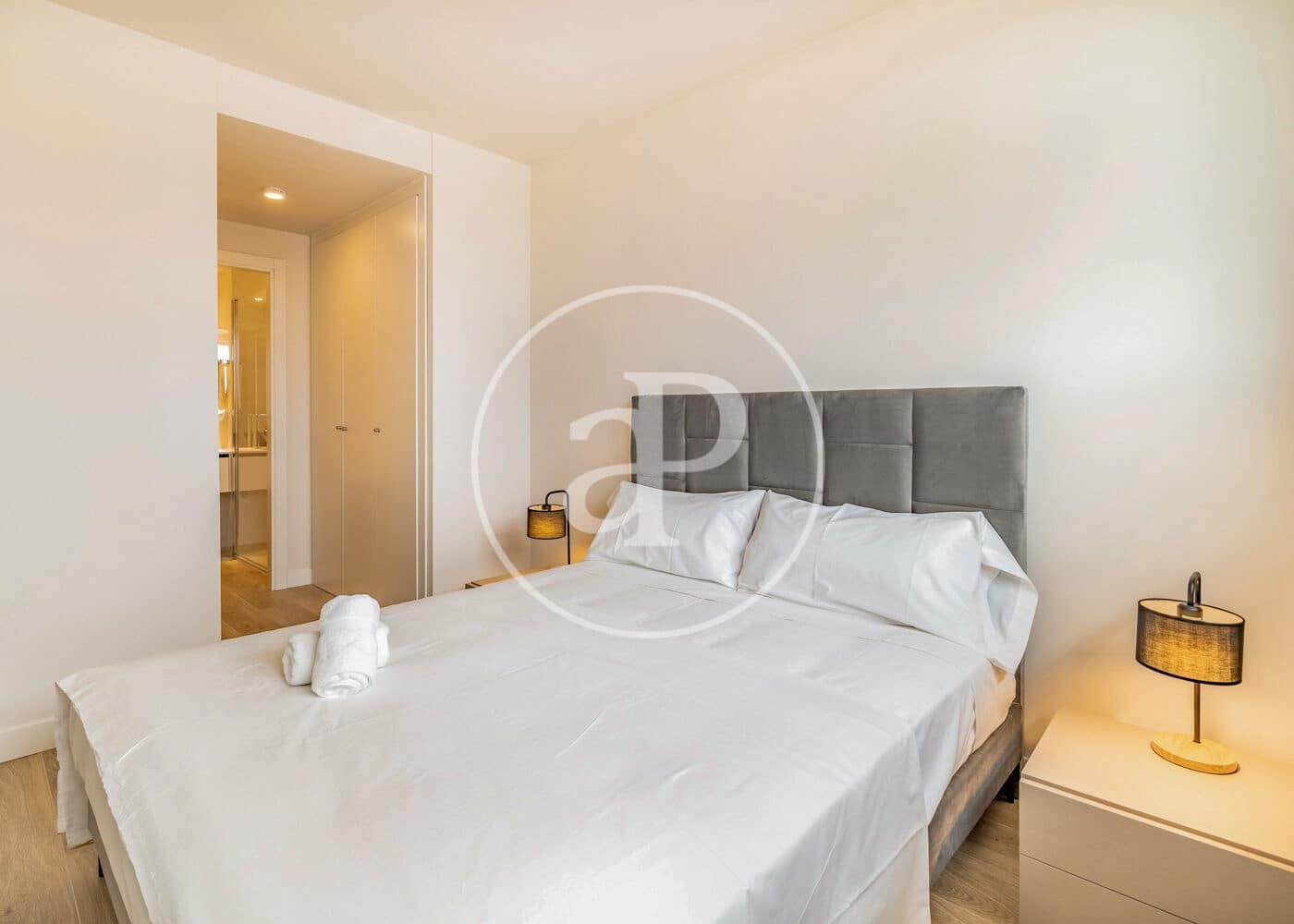 Appartement de 1 chambre à louer à Madrid ville avec piscine - 2 250 € (Ref: 8726425)
