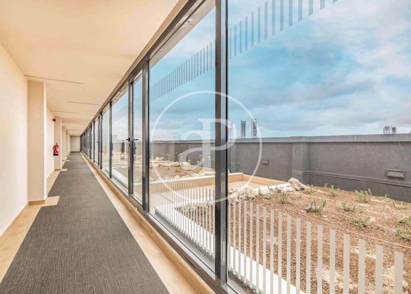 Appartement de 1 chambre à louer à Madrid ville avec piscine - 2 250 € (Ref: 8726425)