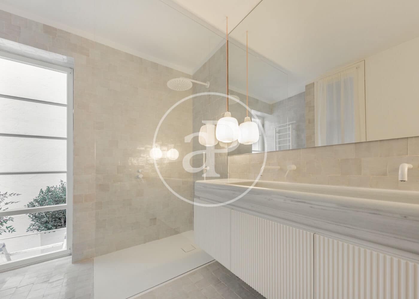 4 soveværelse Lejlighed til leje i Madrid by - € 12.000 (Ref: 8726426)