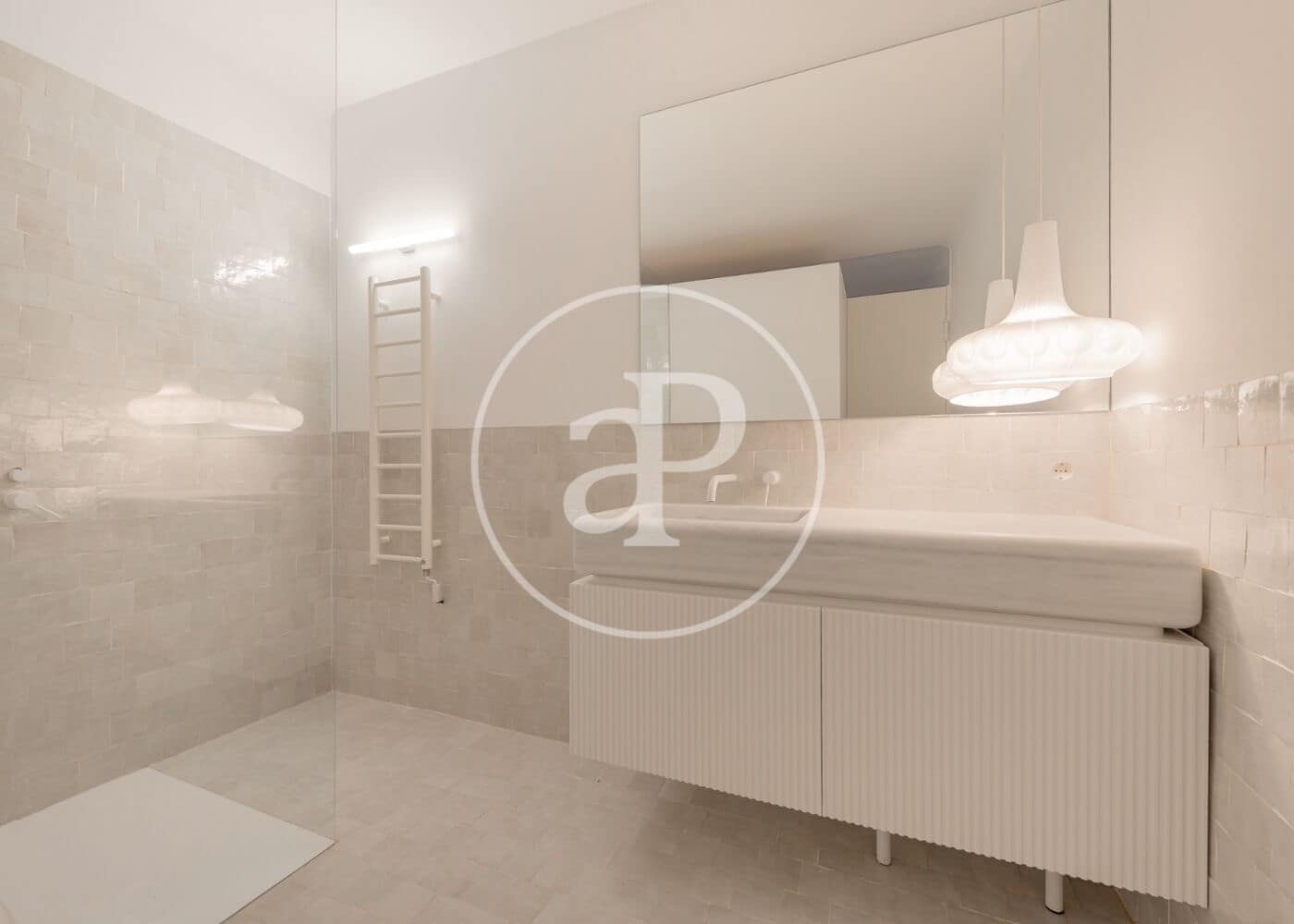 4 soveværelse Lejlighed til leje i Madrid by - € 12.000 (Ref: 8726426)