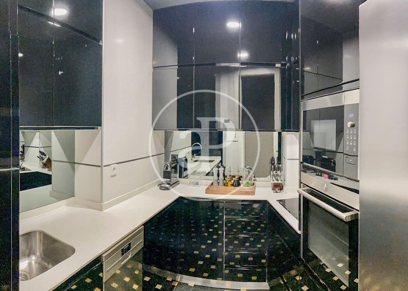 2 soverom Leilighet til leie i Madrid by - € 5 350 (Ref: 8726431)