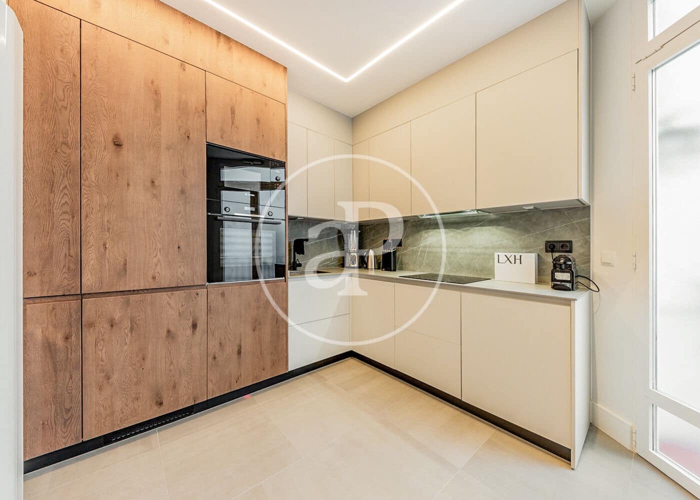 Appartement de 3 chambres à louer à Madrid ville - 7 300 € (Ref: 8726432)