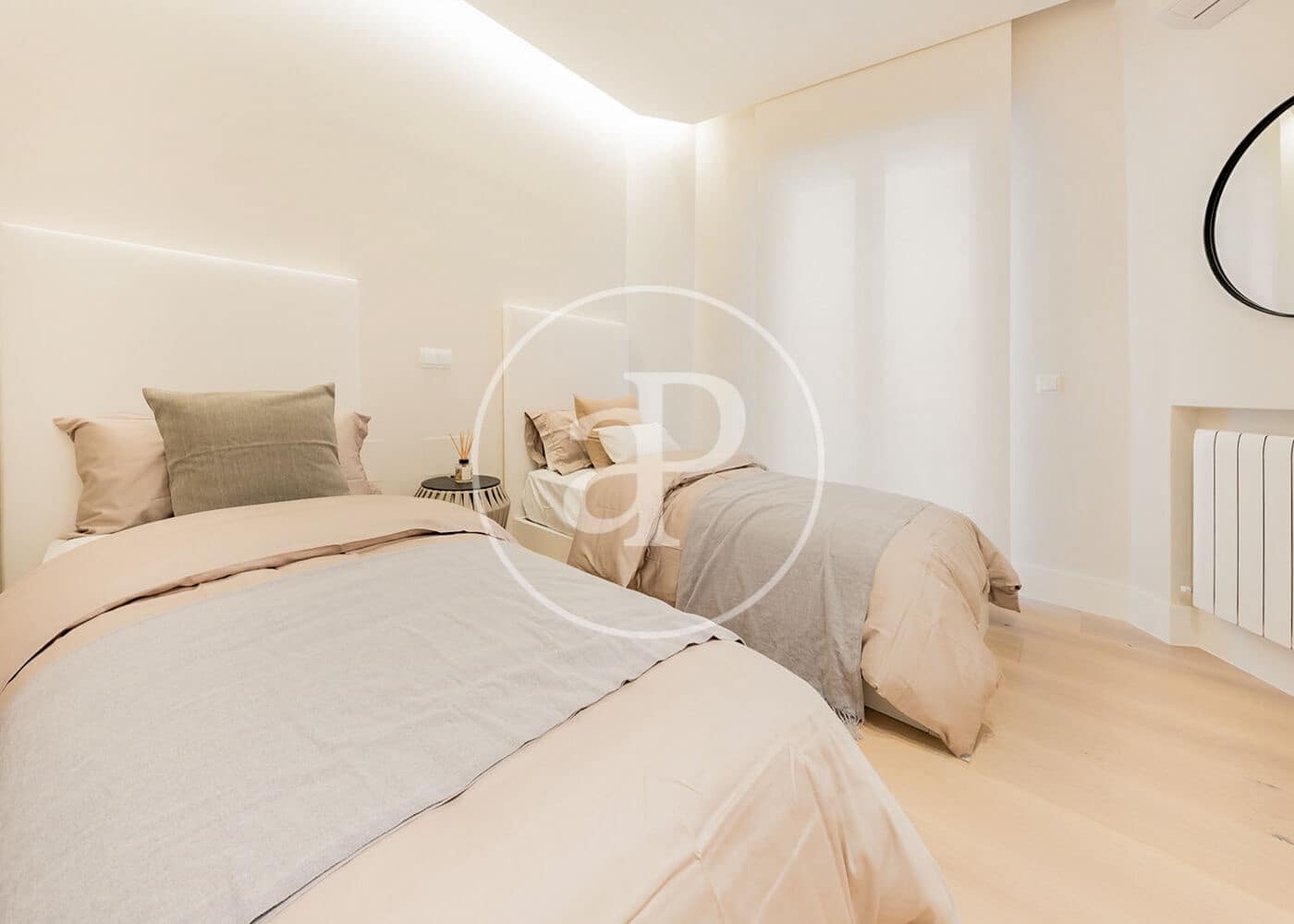 Appartement de 3 chambres à louer à Madrid ville - 7 300 € (Ref: 8726432)