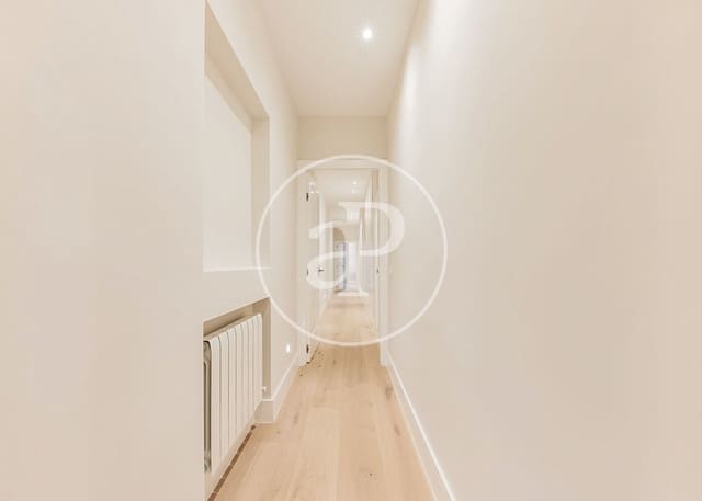 Appartement de 3 chambres à louer à Castellana, Madrid ville - 7 300 € (Ref: 8726432)