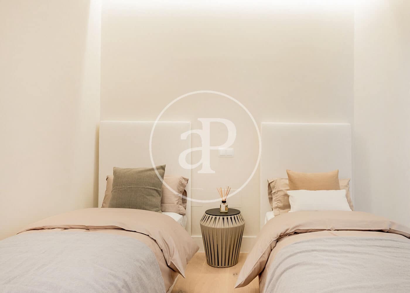 Appartement de 3 chambres à louer à Madrid ville - 7 300 € (Ref: 8726432)