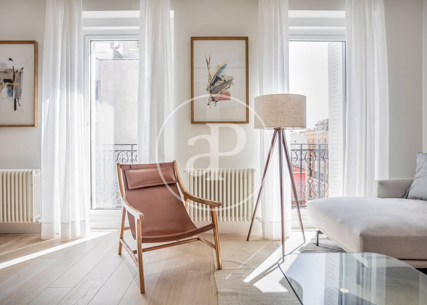 3 soveværelse Lejlighed til leje i Madrid by - € 7.800 (Ref: 8726437)