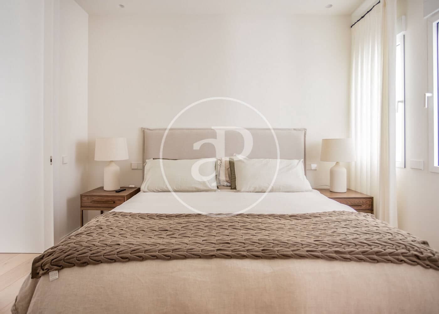 3 soveværelse Lejlighed til leje i Madrid by - € 7.800 (Ref: 8726437)