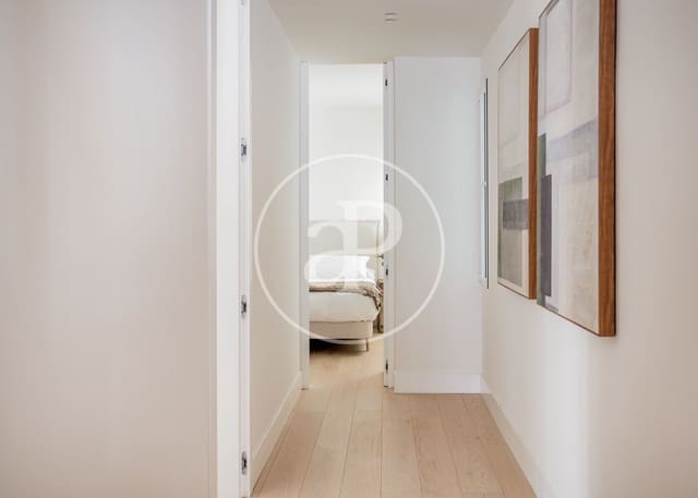 3 soveværelse Lejlighed til leje i Recoletos, Madrid by - € 7.800 (Ref: 8726437)