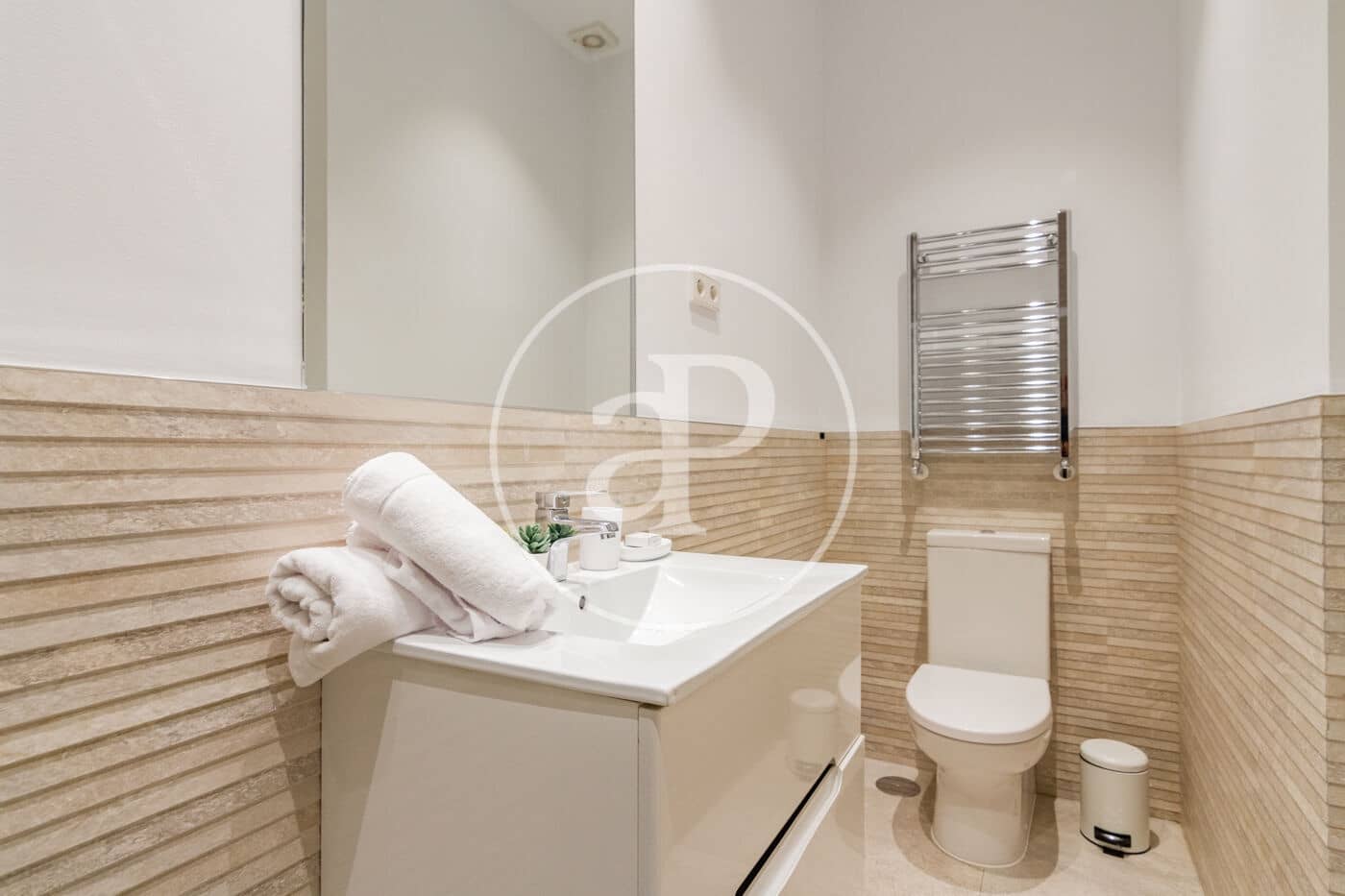 1 sovrum Lägenhet att hyra i Madrid stad - 1 450 € (Ref: 8726440)