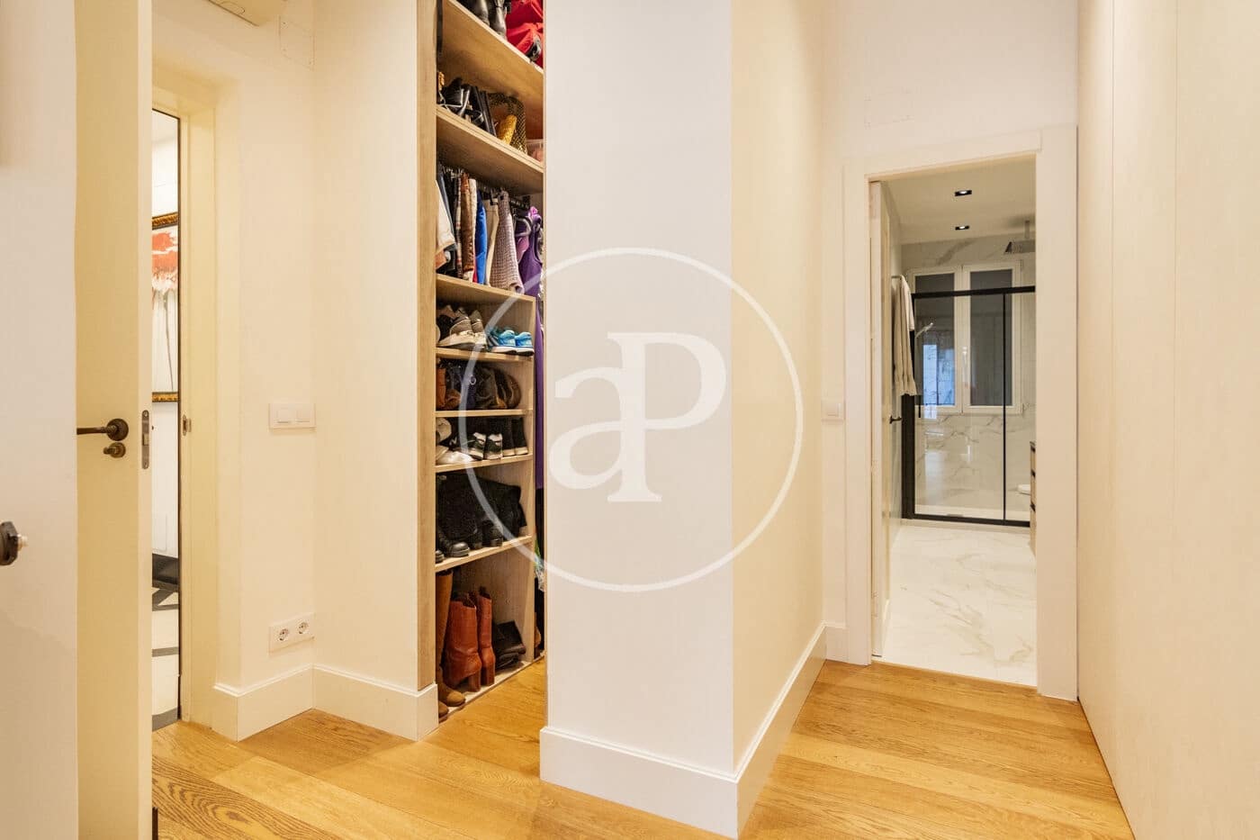 3 soverom Leilighet til leie i Madrid by - € 5 700 (Ref: 8726451)