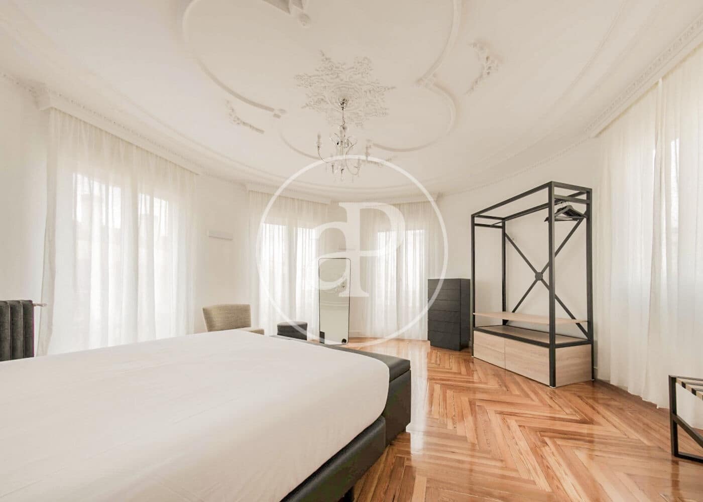 1 sypialnia Penthouse do wynajęcia w Miasto Madryt - 2 935 € (Ref: 8726467)