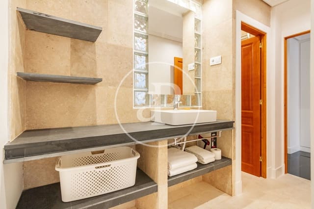 1 quarto Apartamento para arrendar em Sol, Madrid cidade - 2 340 € (Ref: 8726470)