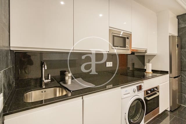 1 quarto Apartamento para arrendar em Sol, Madrid cidade - 2 340 € (Ref: 8726470)