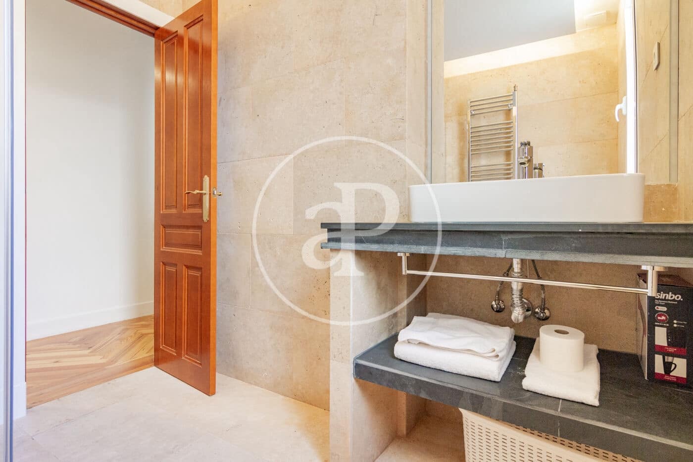 1 soveværelse Lejlighed til leje i Madrid by - € 2.625 (Ref: 8726471)