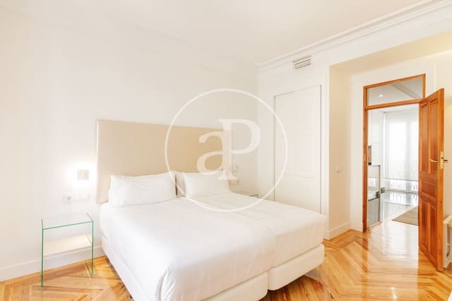 1 soveværelse Lejlighed til leje i Sol, Madrid by - € 2.625 (Ref: 8726471)