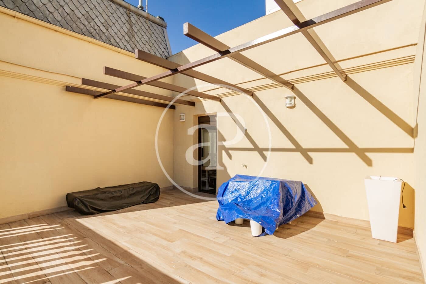 1 soverom Penthouse til leie i Madrid by - € 2 835 (Ref: 8726472)